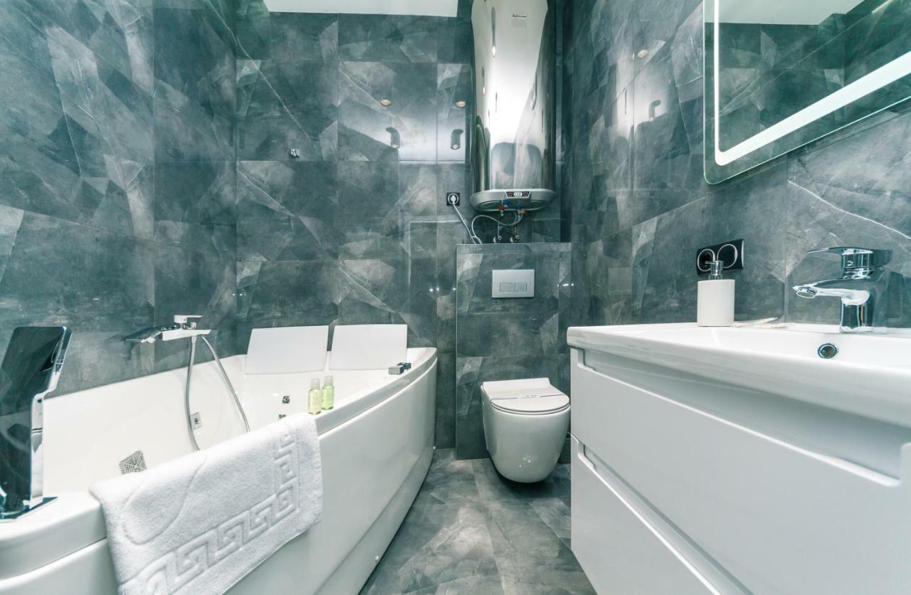 Luxury Apartments เคียฟ ภายนอก รูปภาพ